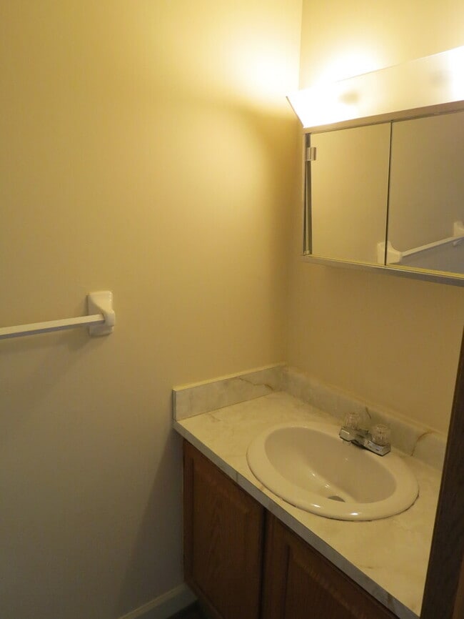 Building Photo - 2265 Hughey Dr