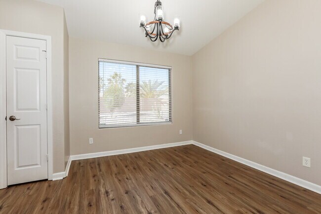 Building Photo - 3650 W Carlos Ln