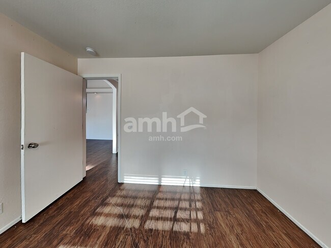 Building Photo - 18230 N 89th Ln