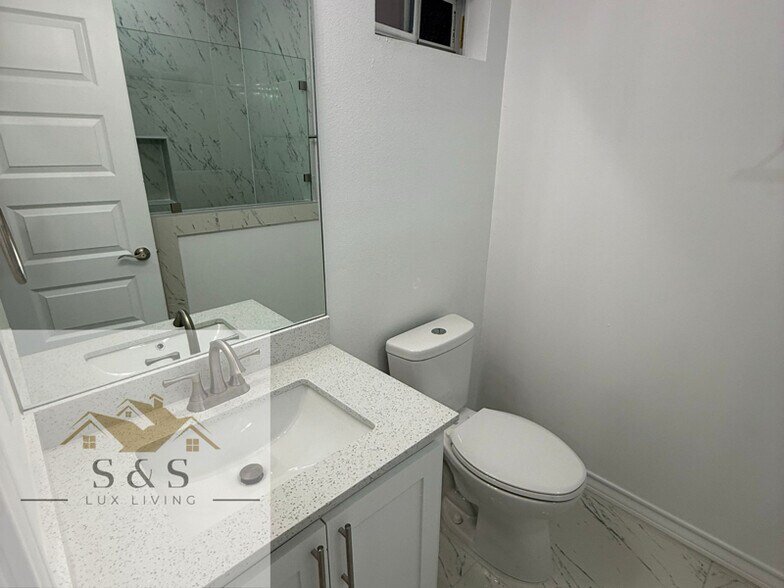 Building Photo - 11306 N 24th St