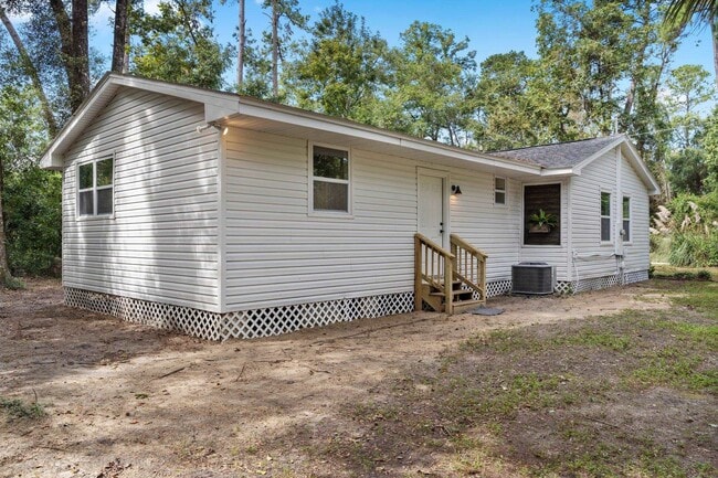 Building Photo - 129 Sioux Trail