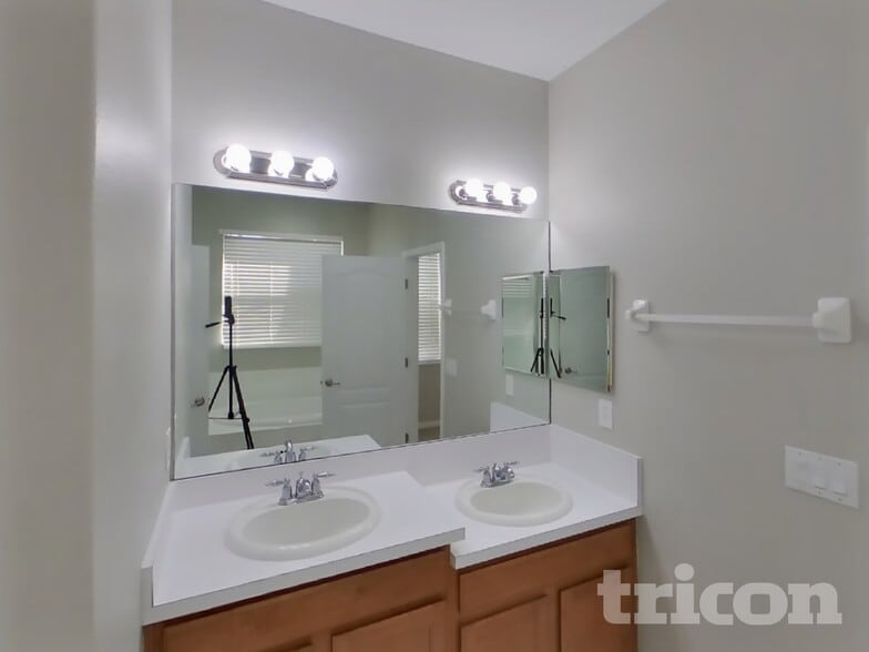 Building Photo - 11417 Callaway Pond Dr