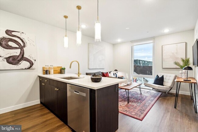 Building Photo - 1102 Germantown Ave