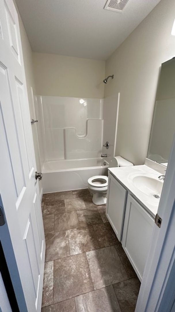 Building Photo - 2206 Gritt Court