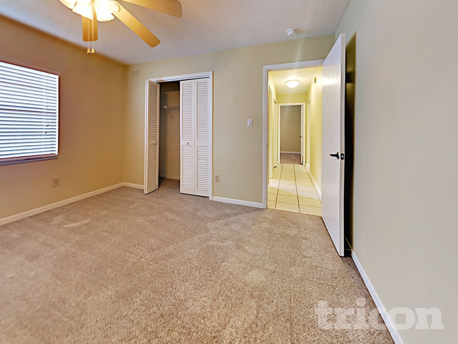 Building Photo - 610 Oakmoss Dr