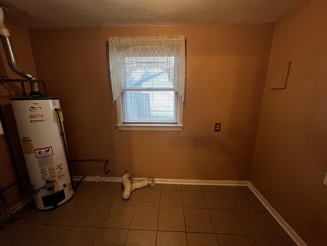 Building Photo - 7307 Ethan Allen Way