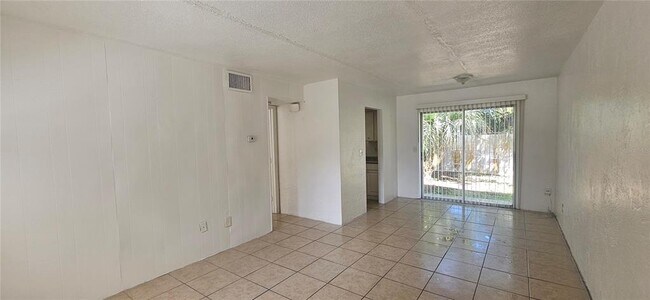 Building Photo - 1225 Kennedy Rd