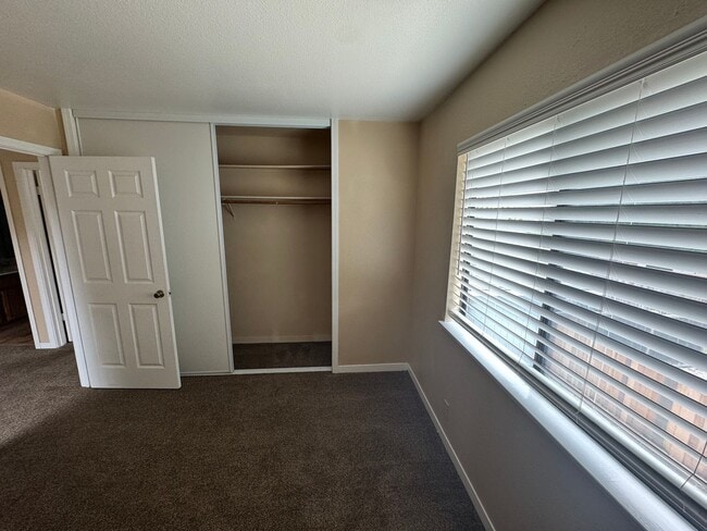 Building Photo - Welcome to your newly remodeled townhome!