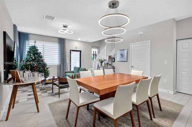 Building Photo - 4740 NW 84th Ave