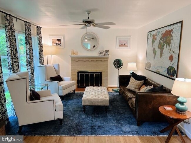 Building Photo - 5885 9th Rd N