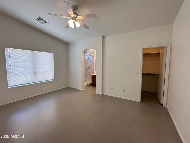 Building Photo - 1832 W Lydia Ln