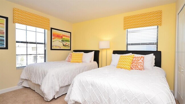 Building Photo - 1424 Rolling Fairway Dr