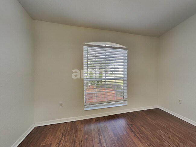 Building Photo - 3244 Sanoma Dr