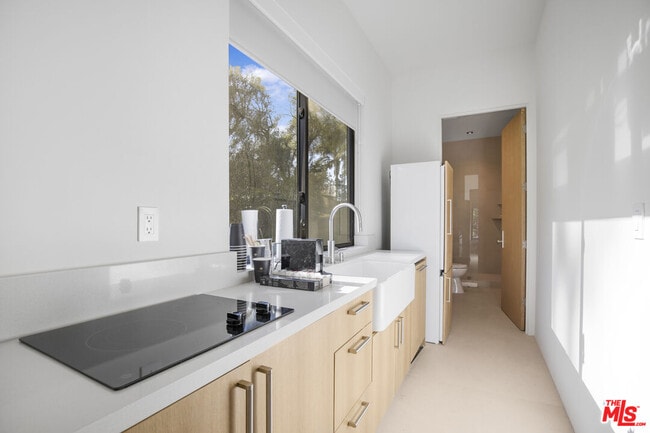 Building Photo - 1754 Lechusa Rd