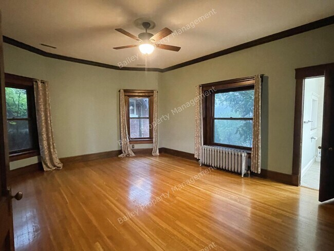 Building Photo - 1458 Cherokee Rd