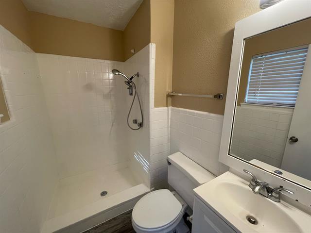 Building Photo - 2310 Gilbert Cir