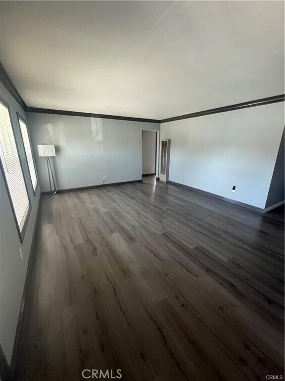 Building Photo - 12213 Pine St