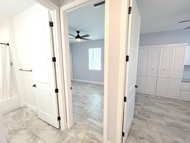 Building Photo - 10 Emmons Ln