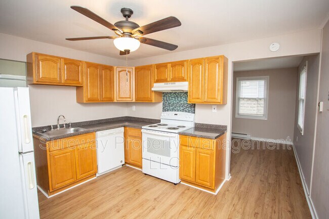 Building Photo - 13 Merion Terrace