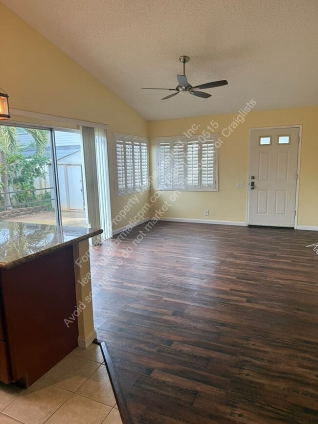 Building Photo - 91-1678 Laupai St