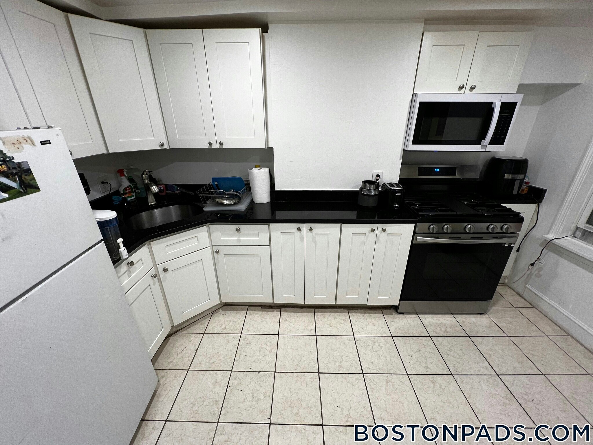 Building Photo - 848 Huntington Ave