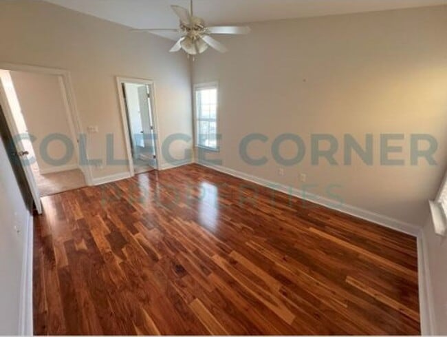 Building Photo - 4964 Wyngate Village Dr