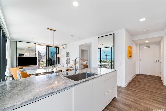 Building Photo - Luxury 2-Bedroom Rental at A‘ali‘i – Ocean Views & High-End Comfort