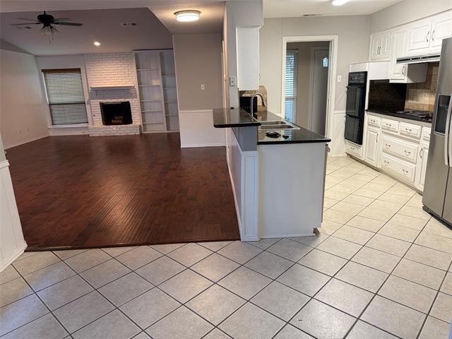 Building Photo - 16325 Lauder Ln
