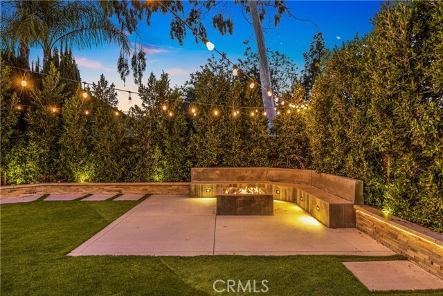 Building Photo - 1320 N Van Gogh Cir