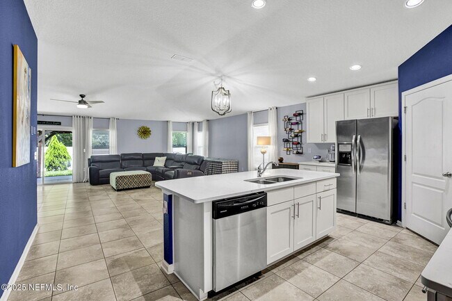 Building Photo - 7070 Sandle Dr