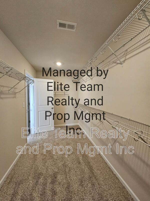 Building Photo - 5213 Brailey Cir