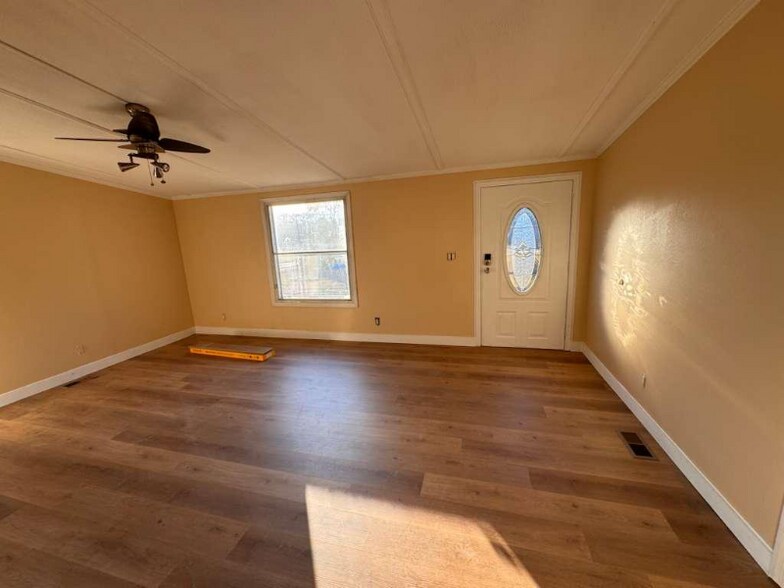 Building Photo - 4727 Julious Ln