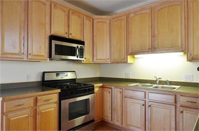 Building Photo - Modern & Bright 2BR/2BA Townhome in Eden P...