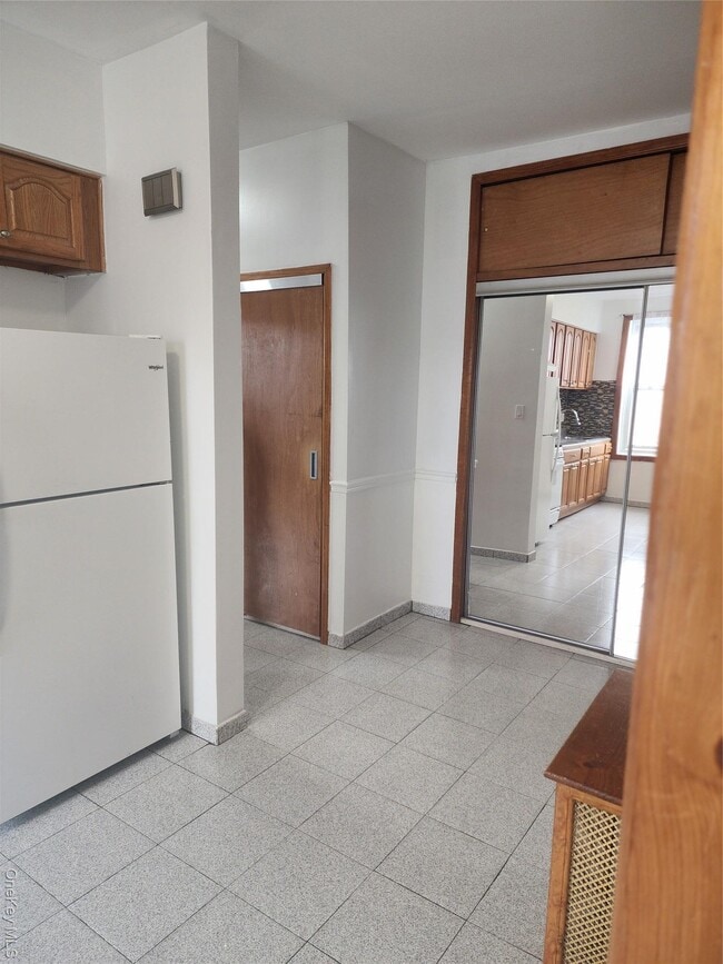 Building Photo - 60-48 68th Rd