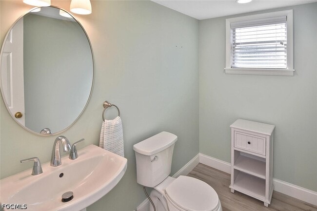 Building Photo - 4295 Island Cir