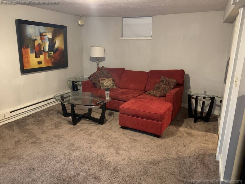 Building Photo - 582 Cambridge St