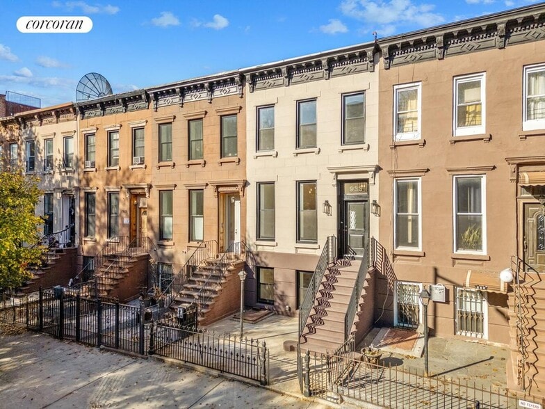 Building Photo - 933 Greene Ave
