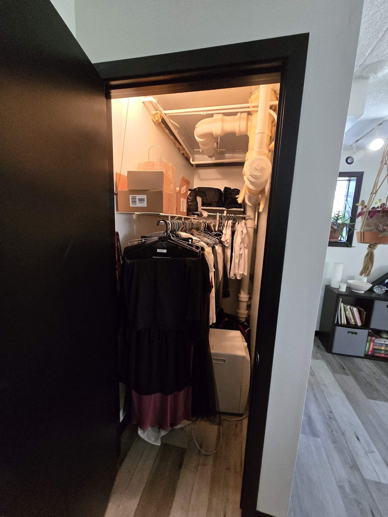 Great room large closet - 209 Kimbell Ave