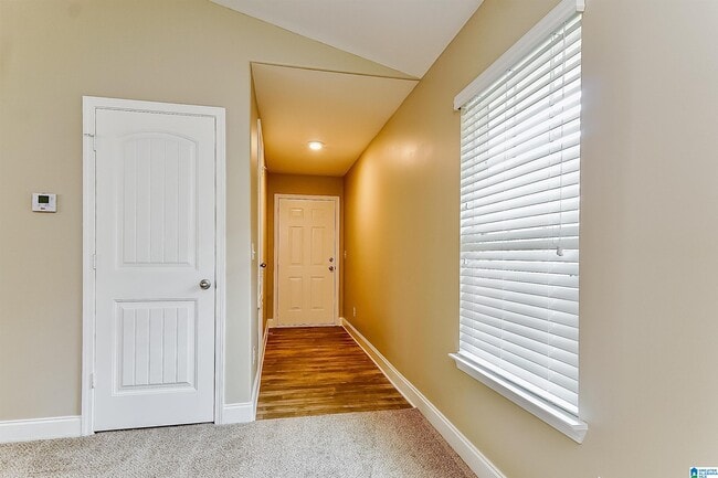 Building Photo - 335 Village Dr