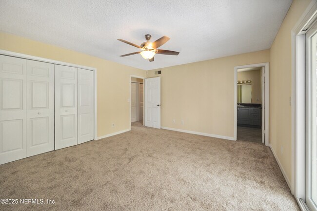 Building Photo - 695 A1A N
