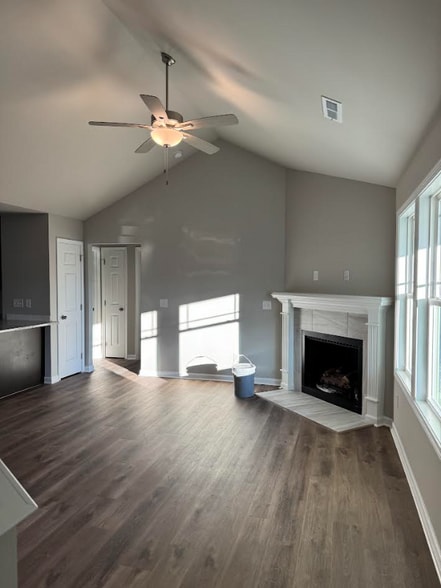 Building Photo - 307 Grand Oaks Dr