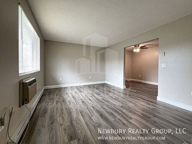 Building Photo - 18 Clearview Meadows