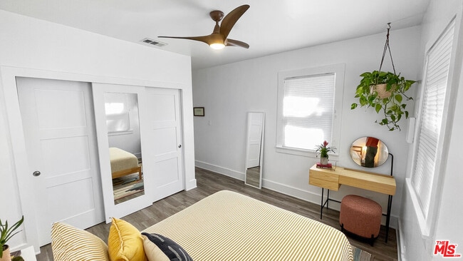 Building Photo - 3489 2nd Ave