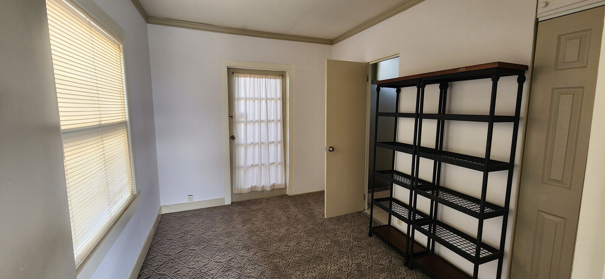 Building Photo - 1726 Ocean Way