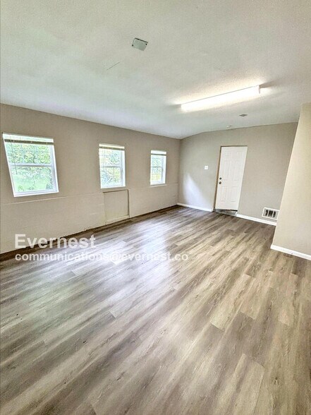 Building Photo - 1131 N Florissant Rd