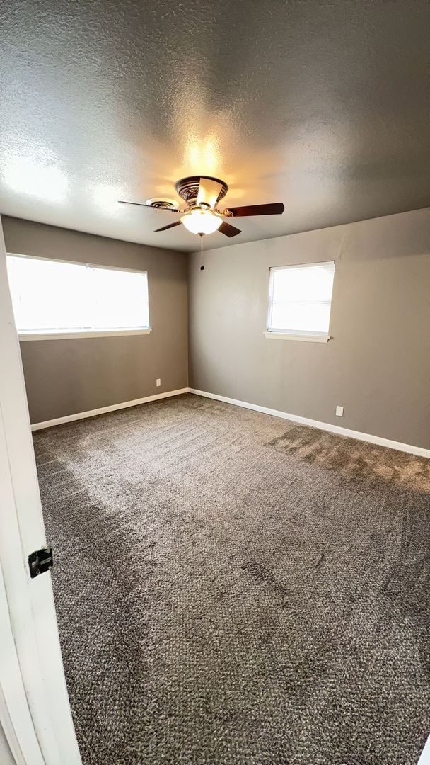 Building Photo - 1720 Pawhuska Ave