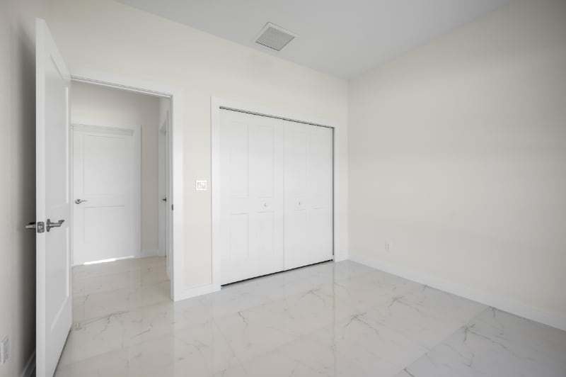 Building Photo - 13 Polar Ct