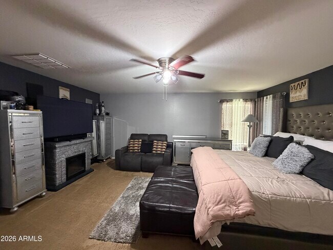 Building Photo - 8508 N 64th Ln