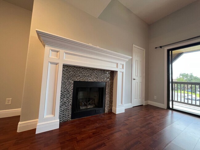 Building Photo - 364 Northpointe Ct