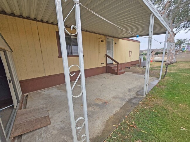 Building Photo - 8633 E Brundage Ln